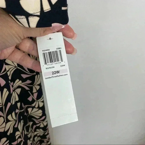 London Times Woman Floral Print Midi Dress Size 22W - Picture 6 of 14